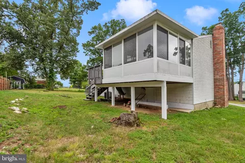 Exterior - 9301 N Laurel Rd, Laurel, MD 20723 photo 10 of 12