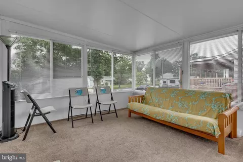 Exterior - 9301 N Laurel Rd, Laurel, MD 20723 photo 5 of 12