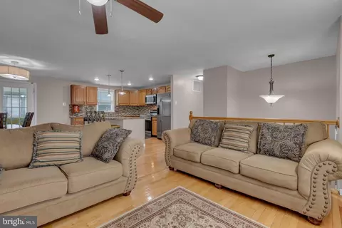 Other - 9301 N Laurel Rd, Laurel, MD 20723 photo 6 of 9