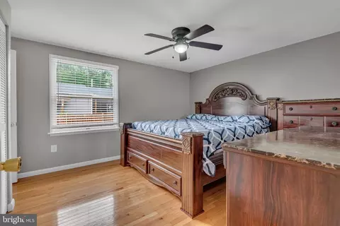 Bedroom - 9301 N Laurel Rd, Laurel, MD 20723 photo 1 of 4