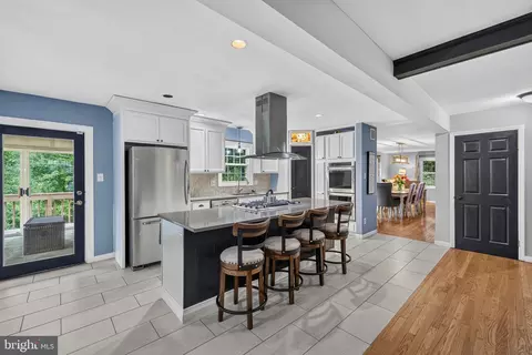 5214 Lightning View Rd, Columbia, MD 21045