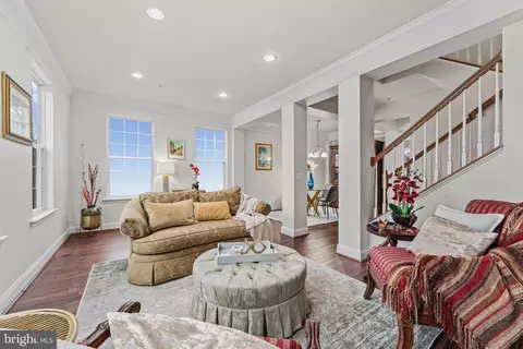 5846 Donovan Ln, Ellicott City, MD 21043