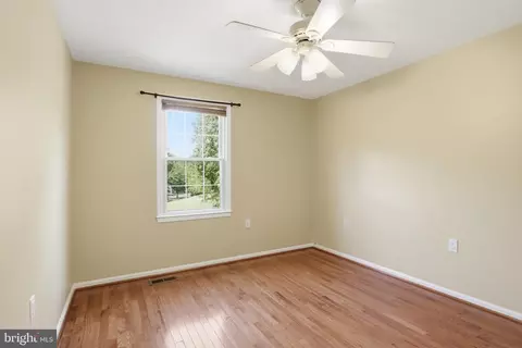 Bedroom - 9684 Baltimore Ave, Laurel, MD 20723 photo 5 of 6