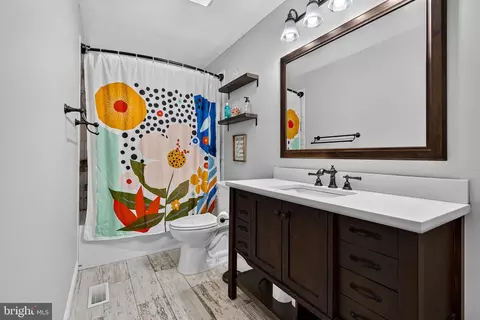 Bath - 9404 Fairview Ave, Laurel, MD 20723 photo 1 of 4