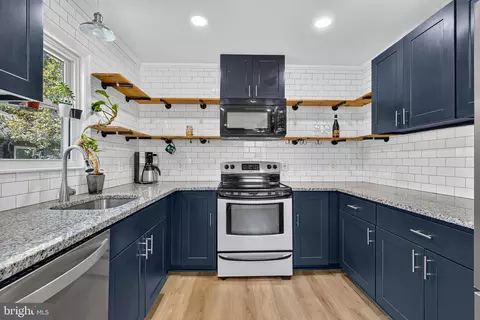 Kitchen - 9404 Fairview Ave, Laurel, MD 20723 photo 2 of 3