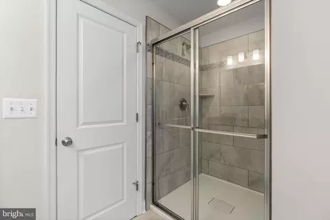 Entry Way - 7024 Rackham Way, Hanover, MD 21076 photo 5 of 10
