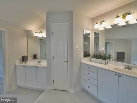 Bath - 8505 Tipton Dr, Laurel, MD 20723 photo 2 of 6