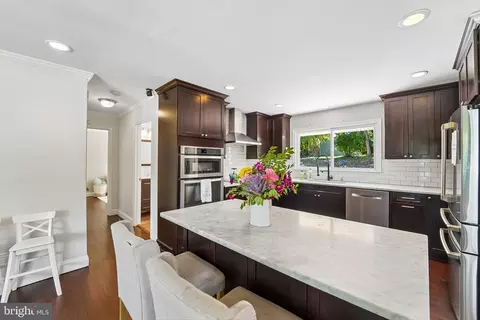3654 Macalpine Rd, Ellicott City, MD 21042
