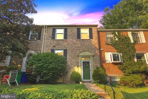 9752 Summer Park Ct, Columbia, MD 21046