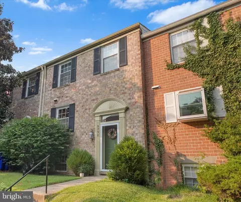 9752 Summer Park Ct, Columbia, MD 21046