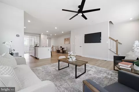 Living - 8115 Primrose Ln, Laurel, MD 20723 photo 1 of 1