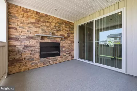 Exterior - 8115 Primrose Ln, Laurel, MD 20723 photo 4 of 10