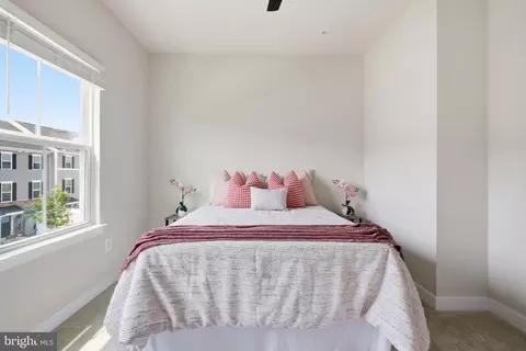 Bedroom - 8115 Primrose Ln, Laurel, MD 20723 photo 6 of 9