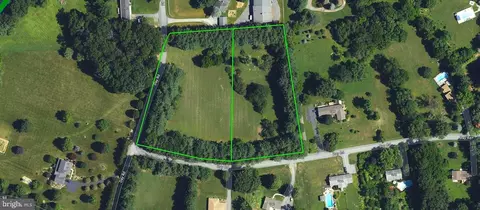 1121 Day Rd, Sykesville, MD 21784
