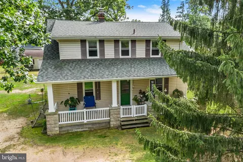 Exterior - 10695 Harding Rd, Laurel, MD 20723 photo 3 of 8