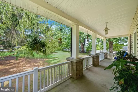 Exterior - 10695 Harding Rd, Laurel, MD 20723 photo 2 of 8
