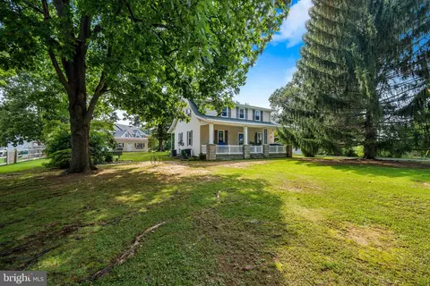 Exterior - 10695 Harding Rd, Laurel, MD 20723 photo 5 of 8