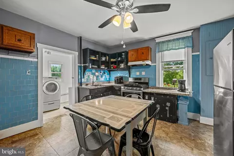 Entry Way - 10695 Harding Rd, Laurel, MD 20723 photo 1 of 2