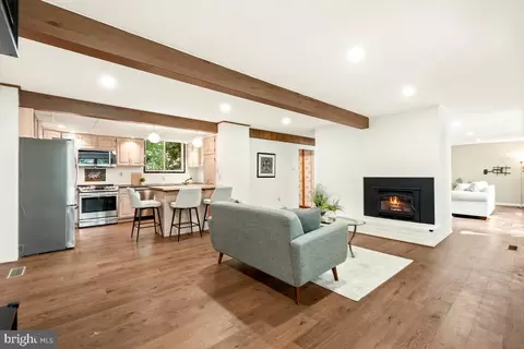 Living - 8545 Pineway Ct, Laurel, MD 20723 photo 2 of 3
