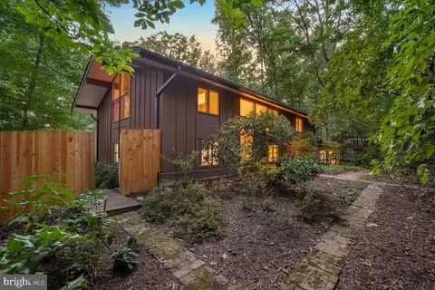 Exterior - 8545 Pineway Ct, Laurel, MD 20723 photo 6 of 11