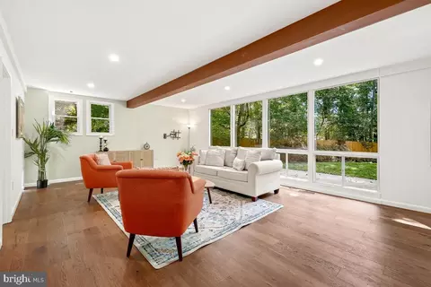 Living - 8545 Pineway Ct, Laurel, MD 20723 photo 1 of 3