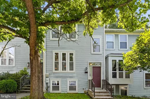 8112 Wooded Glen Ct, Ellicott City, MD 21043