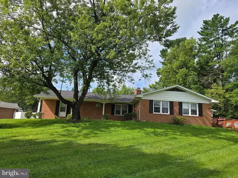 4002 High Point Rd, Ellicott City, MD 21042