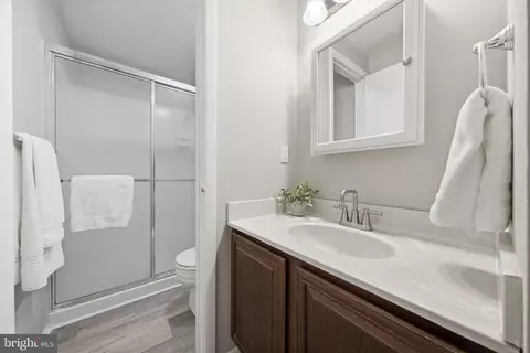 Bath - 8302 Sperry Ct, Laurel, MD 20723 photo 2 of 3