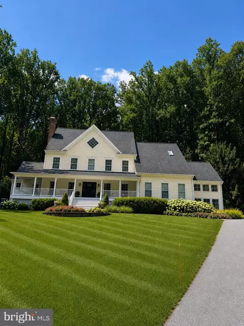 13767 Lakeside Dr, Clarksville, MD 21029