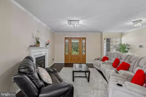 Entry Way - 9236 Stream View Ln, Laurel, MD 20723 photo 2 of 2