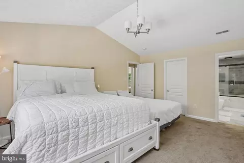 Bedroom - 9236 Stream View Ln, Laurel, MD 20723 photo 4 of 4