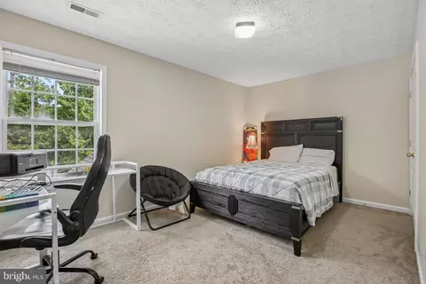 Bedroom - 9236 Stream View Ln, Laurel, MD 20723 photo 2 of 4