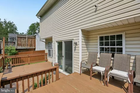 Exterior - 9236 Stream View Ln, Laurel, MD 20723 photo 4 of 6