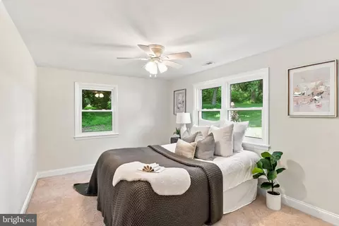 Bedroom - 16205 Frederick Rd, Woodbine, MD 21797 photo 5 of 8