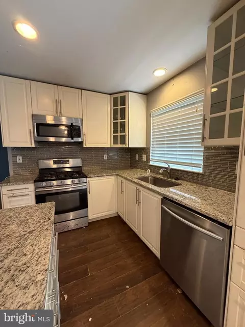 Kitchen - 9939 Harmony Ln, Laurel, MD 20723 photo 2 of 3