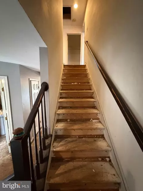 Entry Way - 9939 Harmony Ln, Laurel, MD 20723 photo 5 of 8