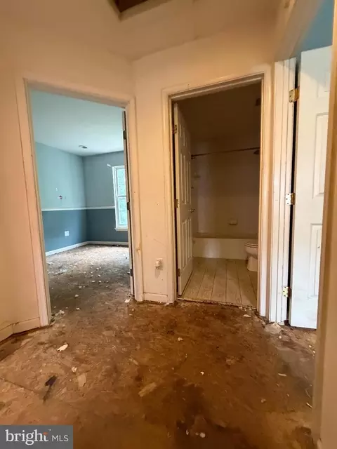 Entry Way - 9939 Harmony Ln, Laurel, MD 20723 photo 6 of 8