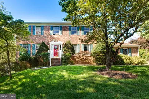 9717 Cypressmede Dr, Ellicott City, MD 21042