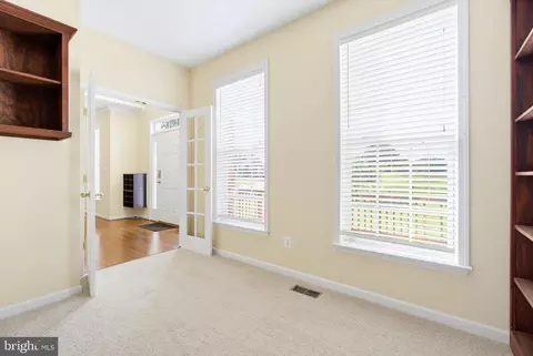 Entry Way - 8625 Tower Dr, Laurel, MD 20723 photo 3 of 8