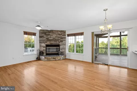 Living - 6025 Florey Rd, Hanover, MD 21076 photo 3 of 5