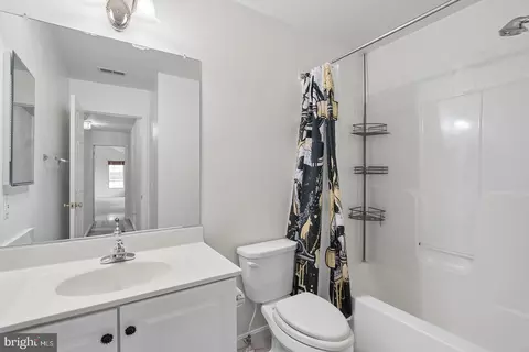 Entry Way - 6025 Florey Rd, Hanover, MD 21076 photo 8 of 14