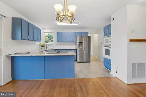 Kitchen - 6025 Florey Rd, Hanover, MD 21076 photo 3 of 6