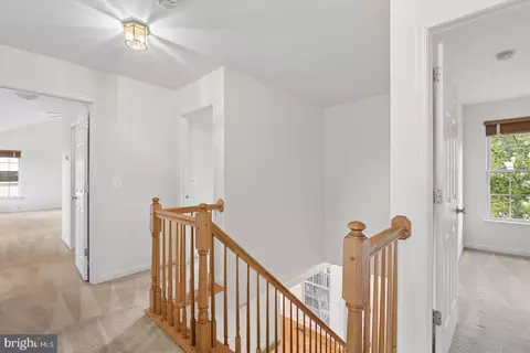 Entry Way - 6025 Florey Rd, Hanover, MD 21076 photo 7 of 14