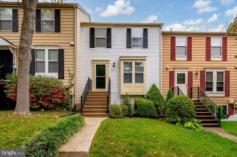 8210 Cambridge Ct, Jessup, MD 20794