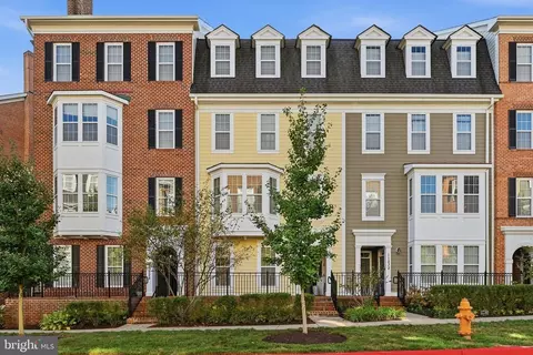11230 1 Chase St #129, Fulton, MD 20759