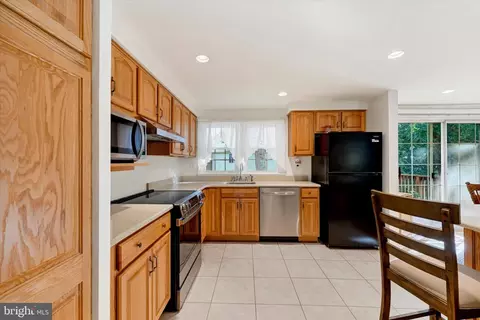 Kitchen - 10367 Eclipse Way, Columbia, MD 21044 photo 3 of 3