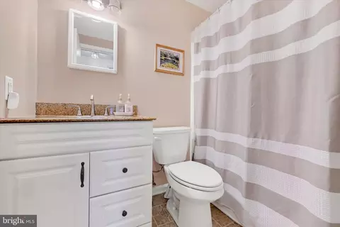 Bath - 10367 Eclipse Way, Columbia, MD 21044 photo 1 of 3