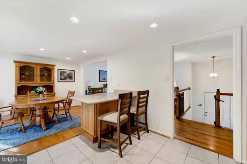 Dining - 10367 Eclipse Way, Columbia, MD 21044 photo 3 of 3