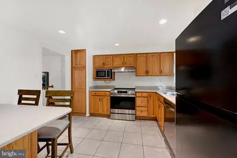 Kitchen - 10367 Eclipse Way, Columbia, MD 21044 photo 2 of 3