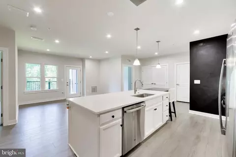 10411 Resort Rd #J, Ellicott City, MD 21042